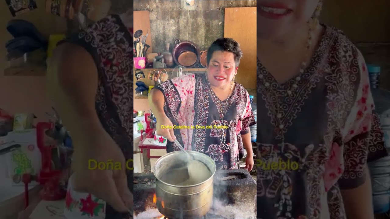 Doña Cata empieza hacer piñatas para la navidad