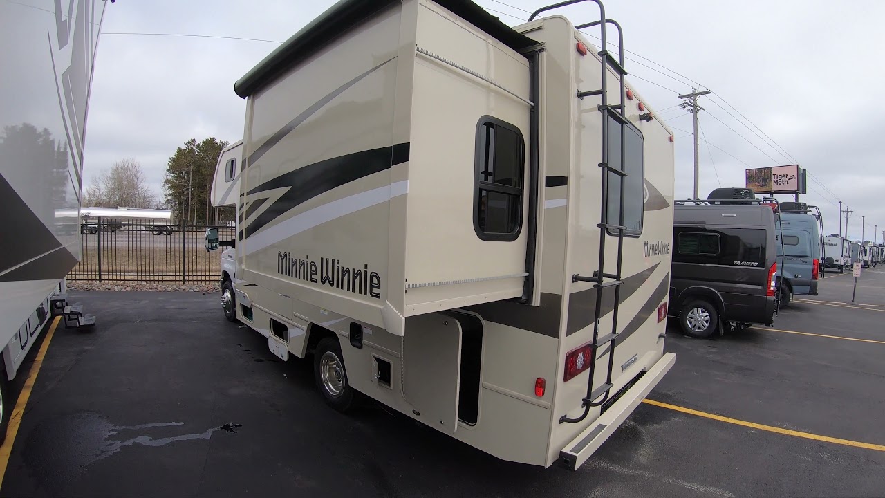 2022 Minnie Winnie 22M Class C Motor Home at Bullyan RV in Duluth, MN!