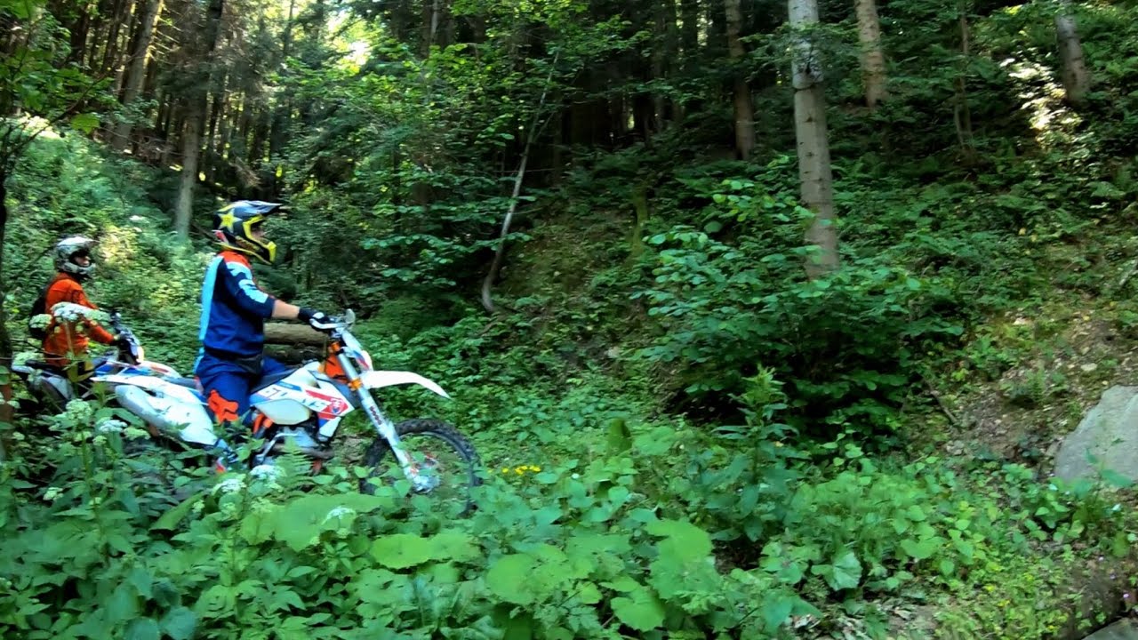 Harat  By Enduro nasza Pasja