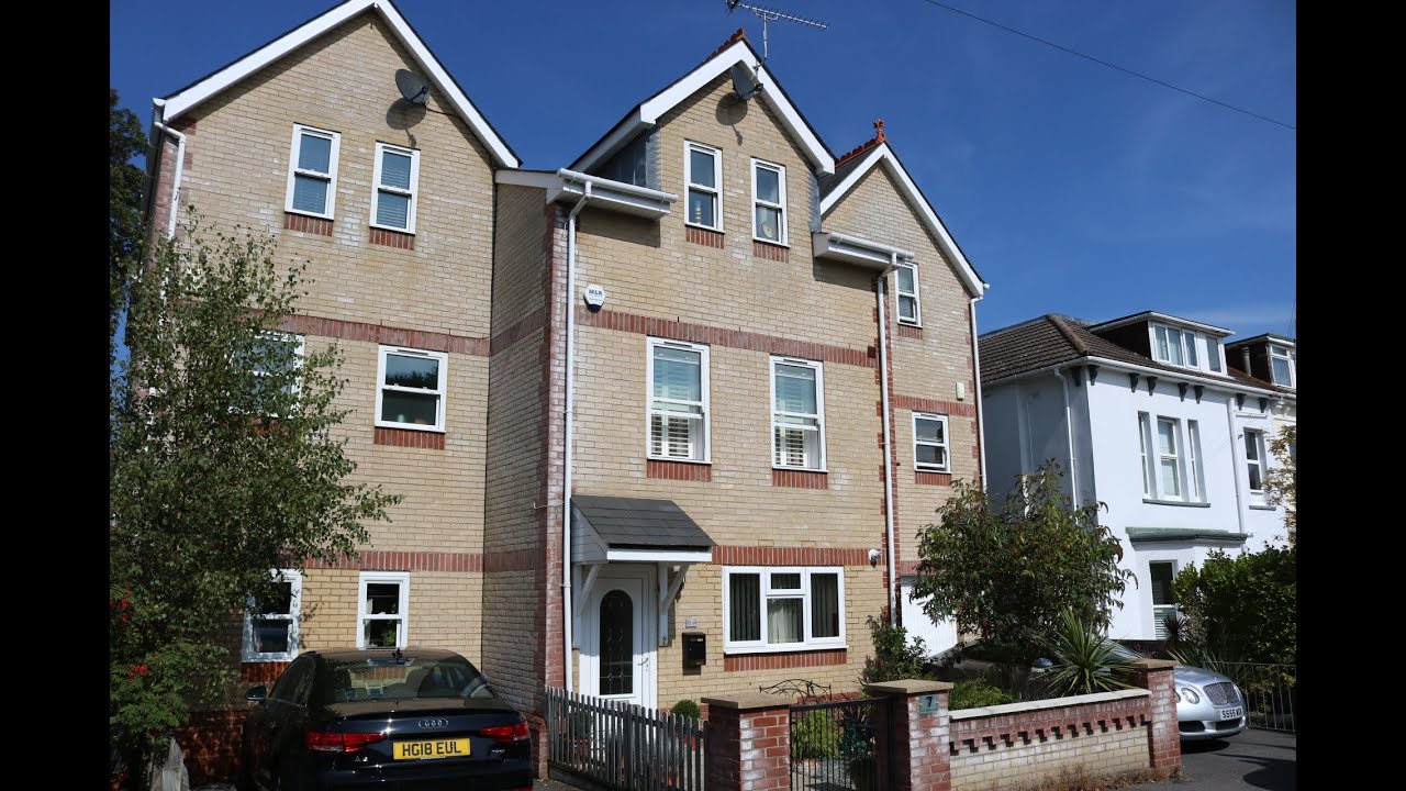 WOW....Town House For Sale | Close To Sandbanks, Ashley Cross, Poole | £500,000