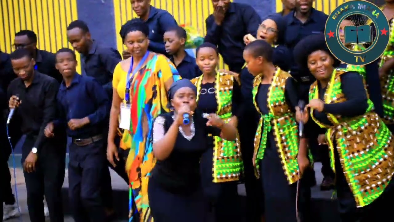 Mbega ibihe byiza Kuri ADEPR Gashyekero iyi chorale iririmba neza pe badukumbuje byabihe