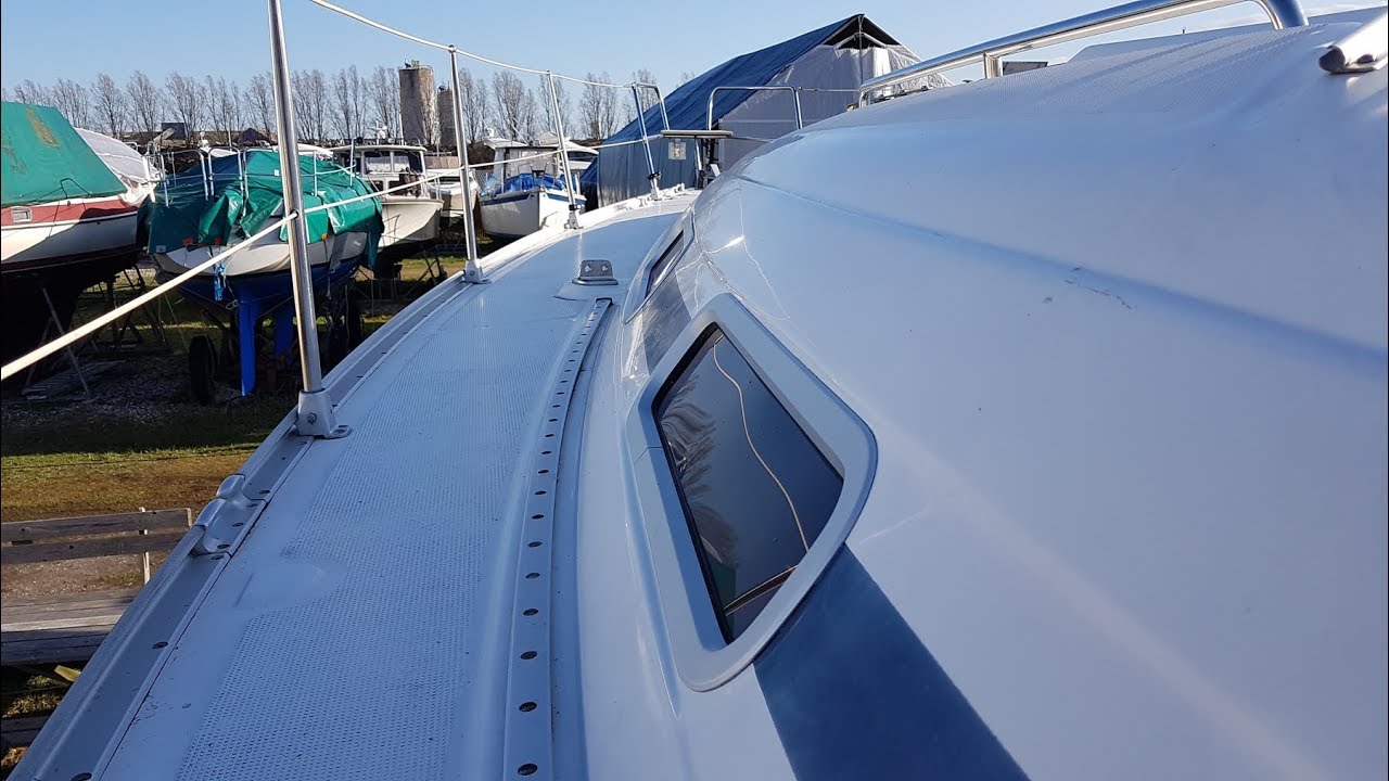 How to remove lewmar portlight and fix leak at the frame