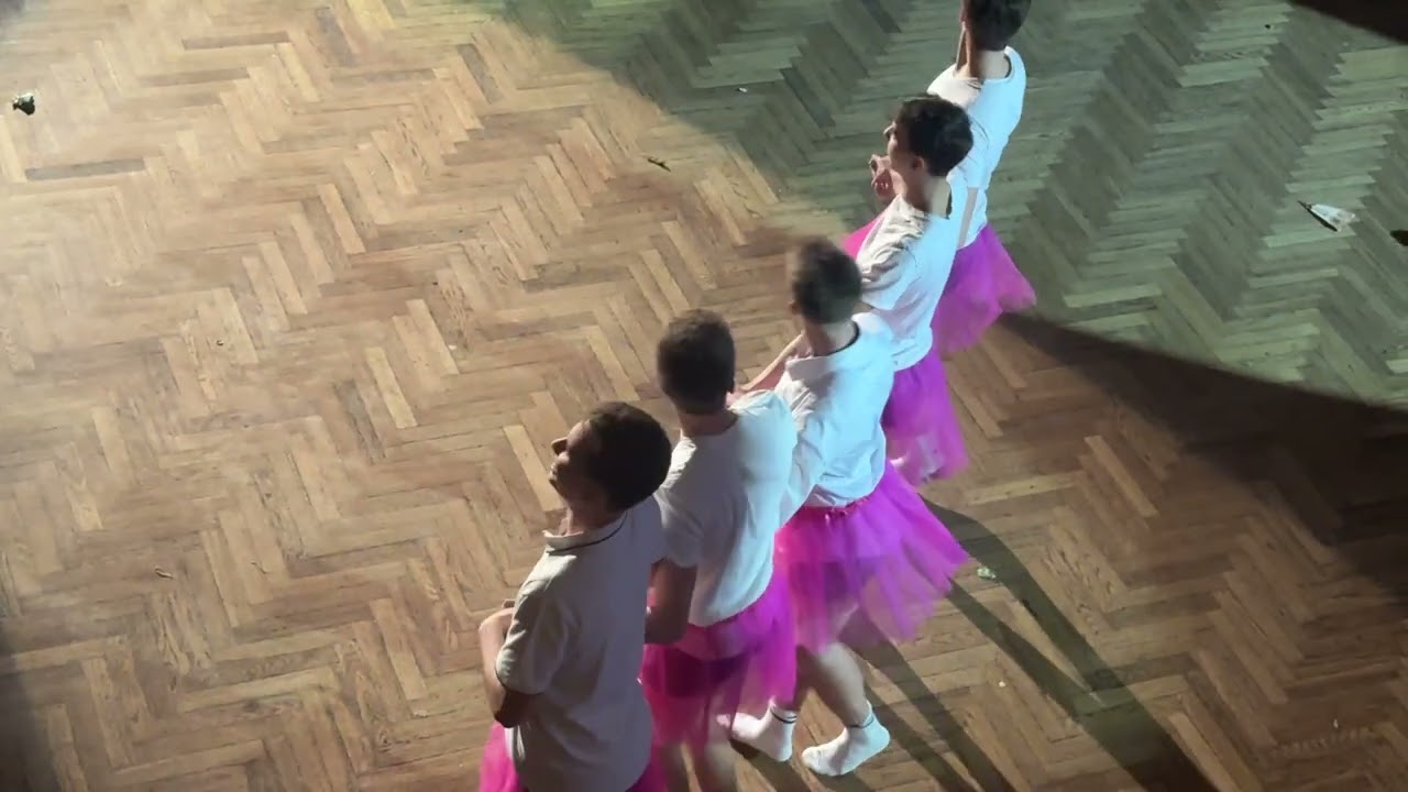 Maturitní ples GMH 2026 - půlnoční překvapení