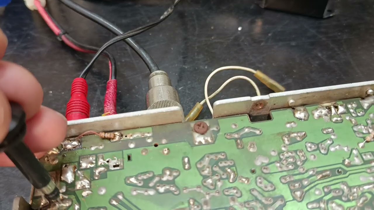 Cobra 148gtl com alta taxa de distorção em AM (TX)