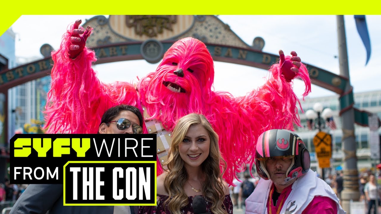 VR180 | 180° Cosplay Dance-Off | SAN DIEGO COMIC CON 2018 | SYFY WIRE