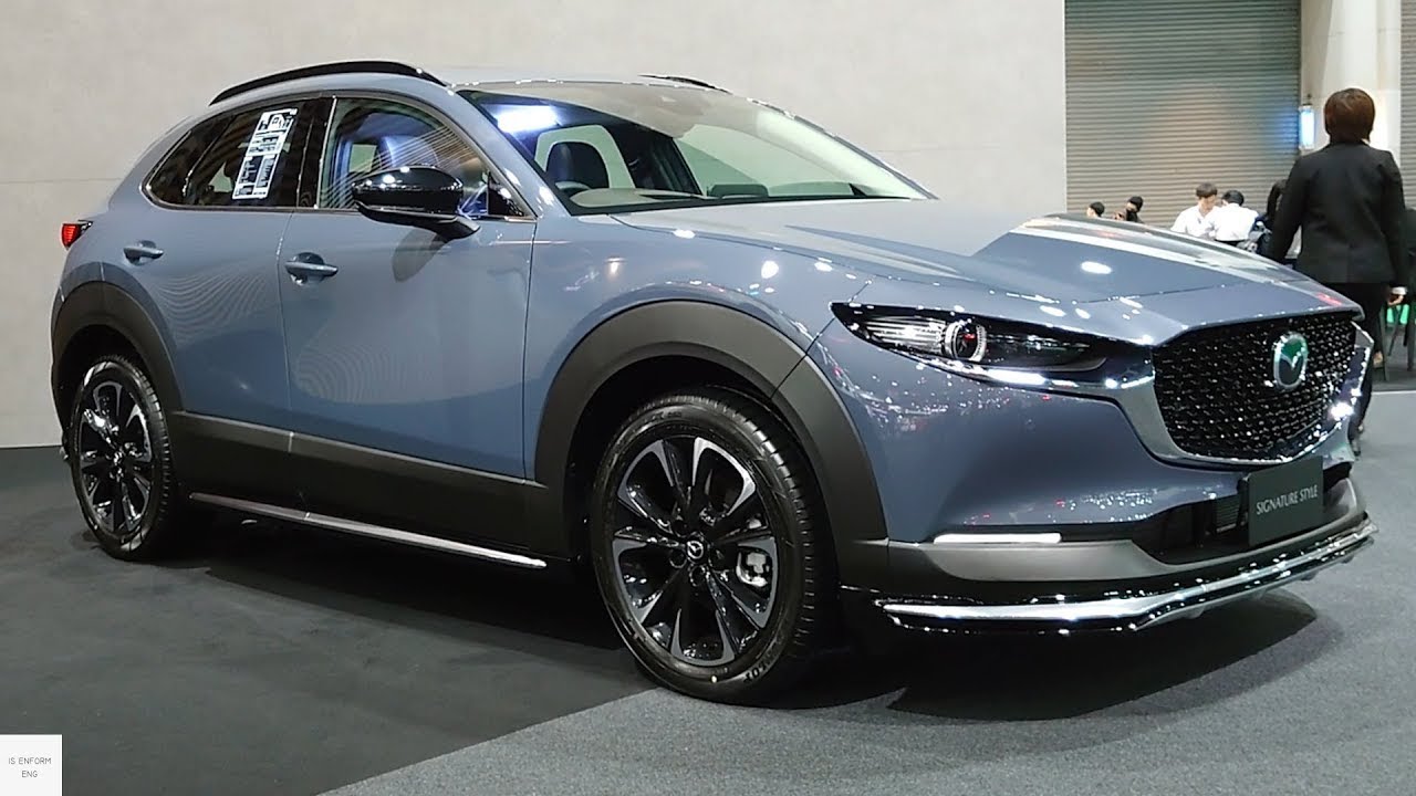 2022 Mazda CX-30 2.0 SkyActiv-G / In-Depth Walkaround Exterior & Interior