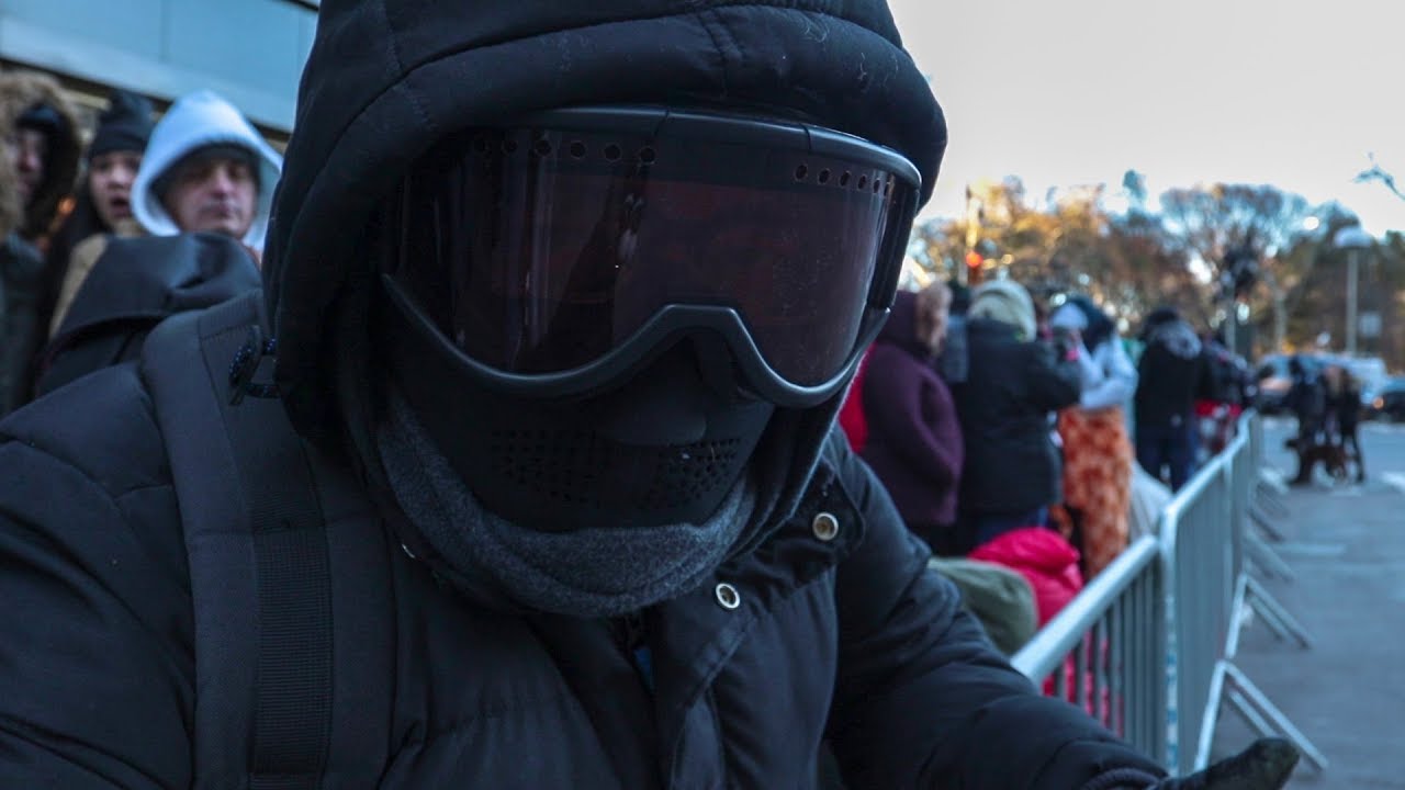 MACY'S THANKSGIVING DAY PARADE (HOW TO GET A GOOD SPOT)
