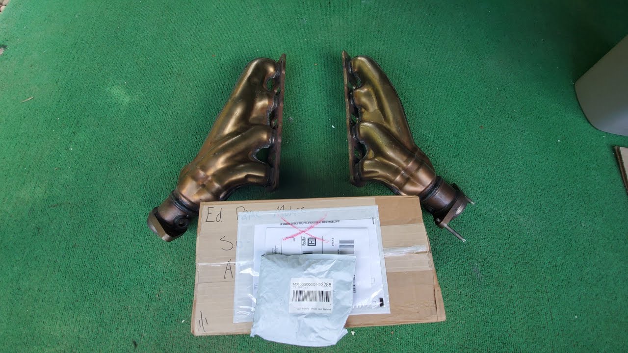 Installing Scat Pack Headers on a 2005 Magnum R/T (Part 1)
