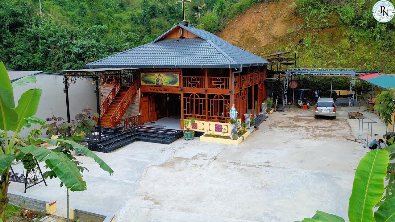 TIẾNG CHUÔNG NHÀ THỜ NGÂN VANG GIỮA NÚI RỪNG GIÁO XỨ PÁC NẶM