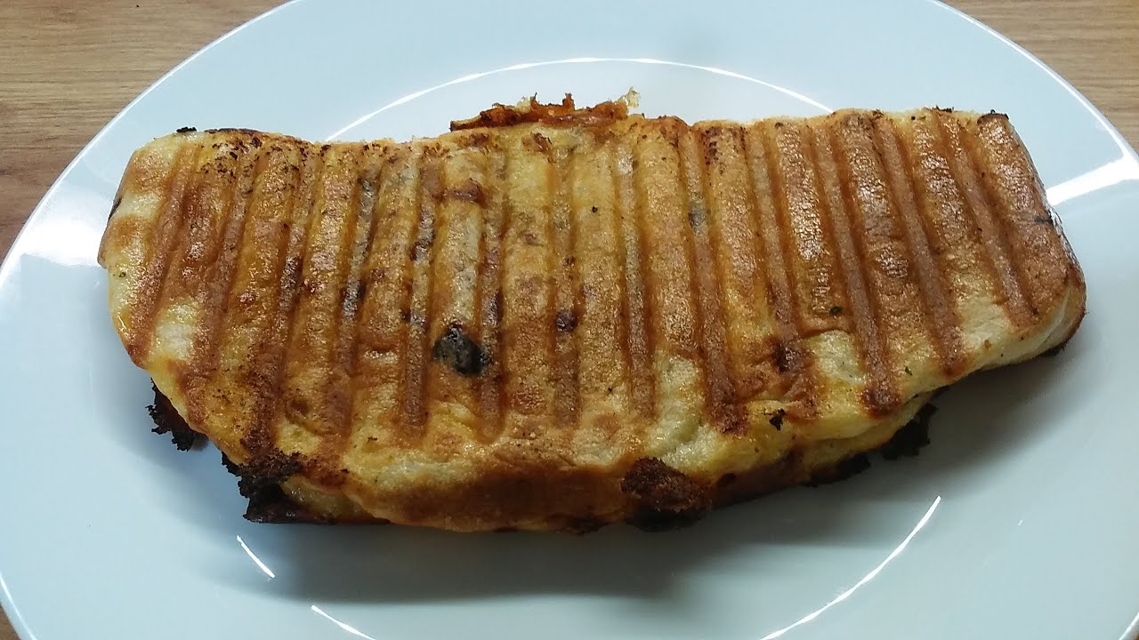 SOHA nem sütöttem még ilyen finom ételt sütő nélkül! Calzone melegszendvics készítőben :-)