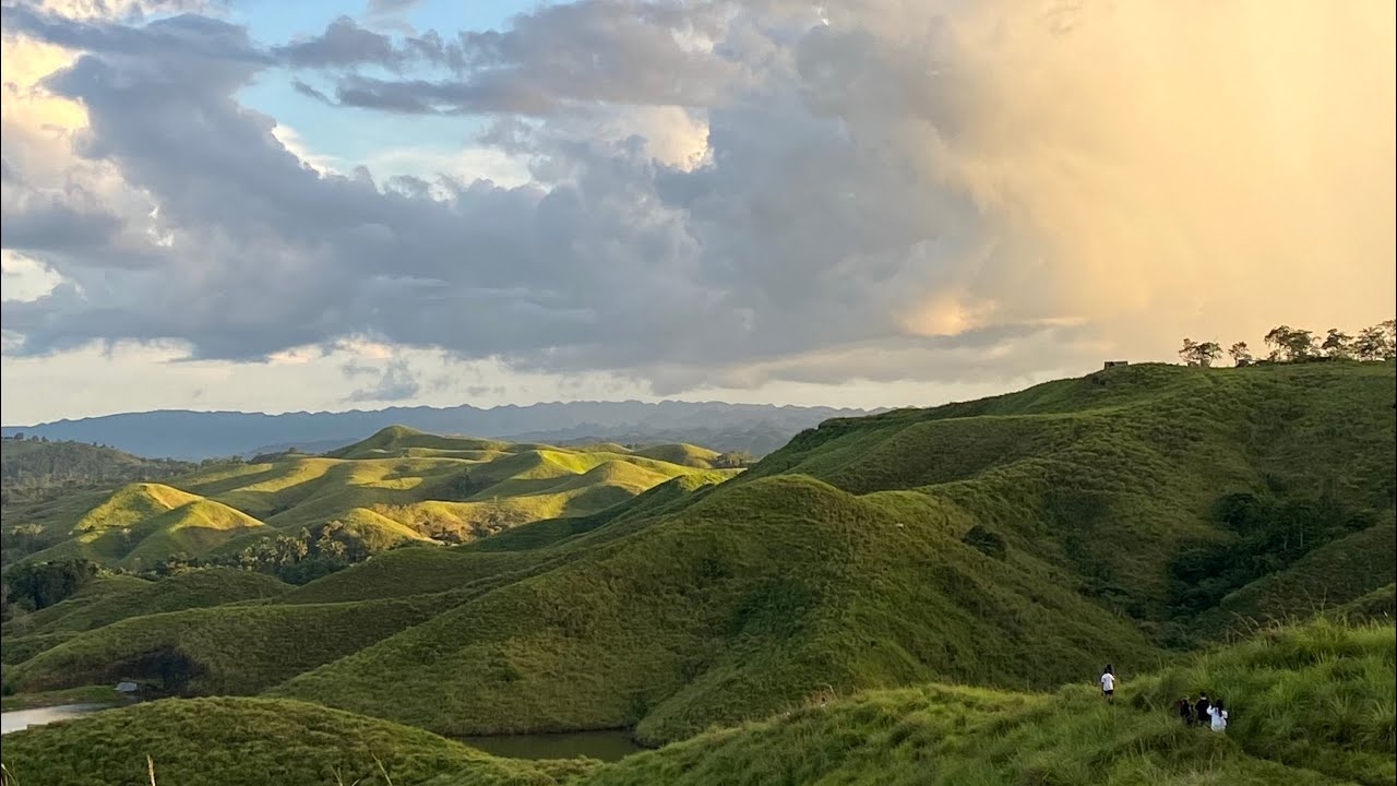 20 Minutes of Drone Flying Above Bohol's Beautiful Scenery with Ambient Music