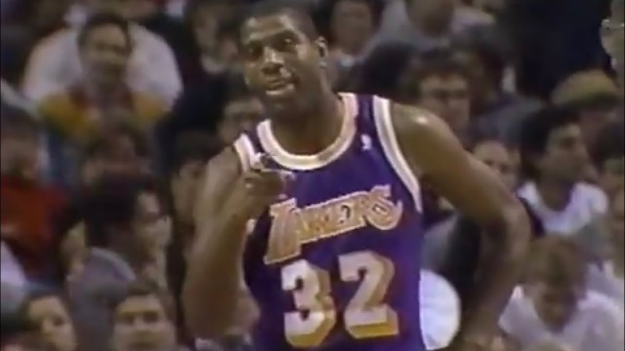 Magic Johnson 21pts/16asts/1 Scuffle vs Pistons (1990)