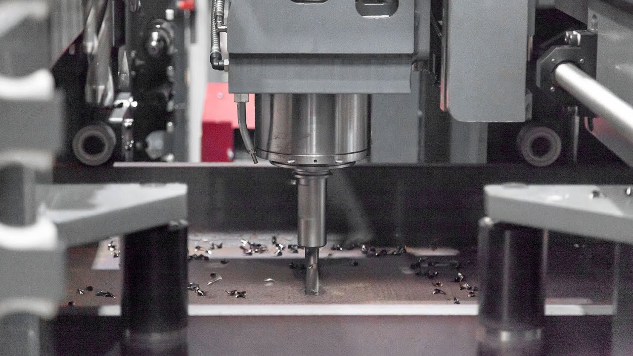 Cutting & Drilling Steel with our Voortman V631 / VB1050