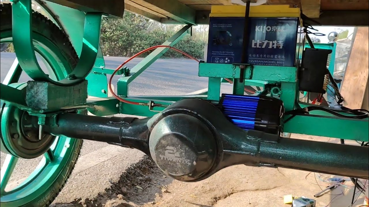 ডিফেন্সিয়াল ব্যাটারি ভ্যান মডেল মোটর ভ্যান সেন্টার   electric battery van rickshaw 