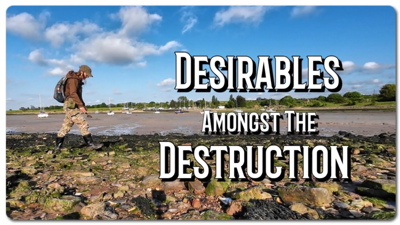 MUDLARKING Desirables Amongst The Destruction.. The Medway River Kent.