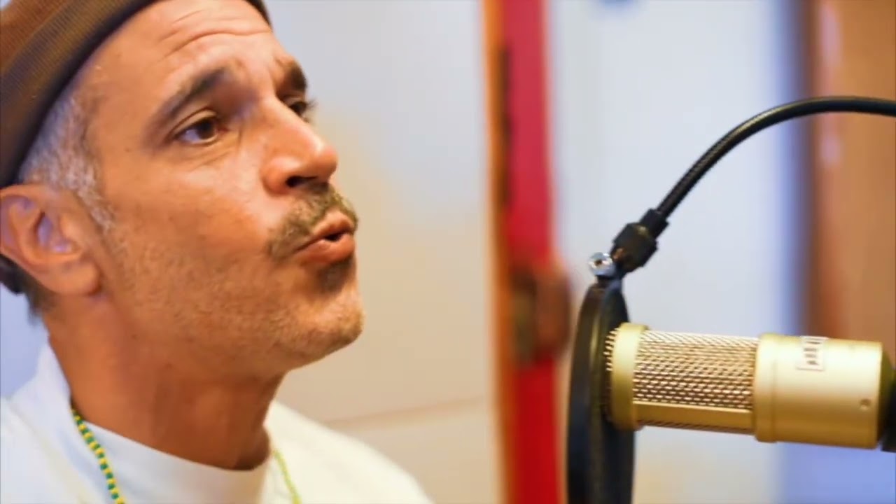 “ A calma “ canção de Álvaro lancellotti e Mateus Aleluia 