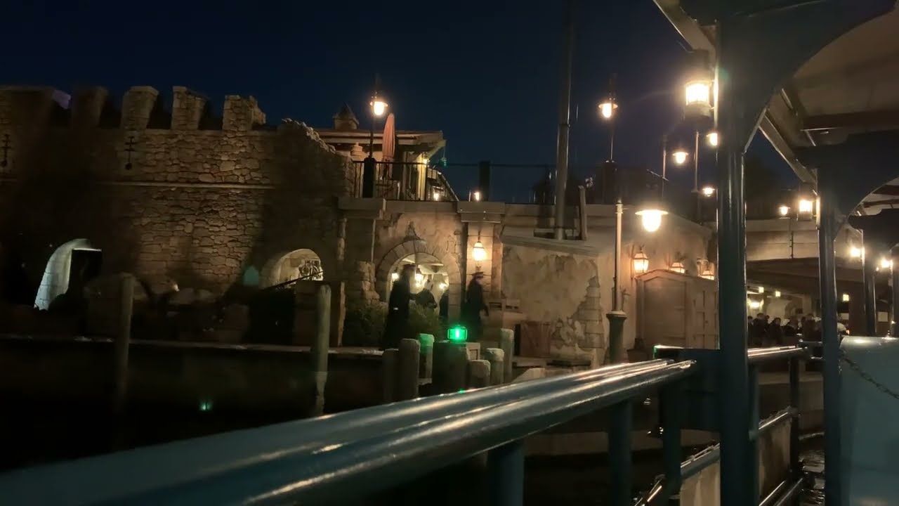 夜のトランジットスチーマーライン