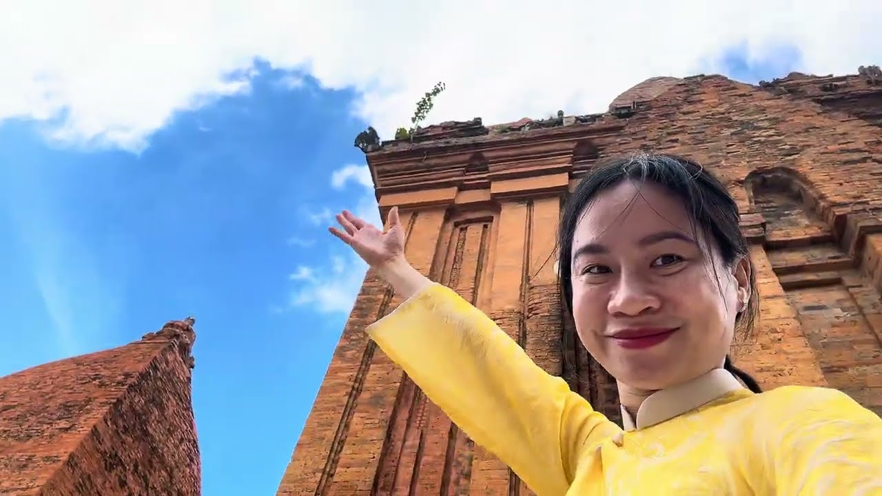 Đầu xuân An Nắng Vàng Hotel xuất hành đi thăm quan Tháp Bà Ponagar ❤️