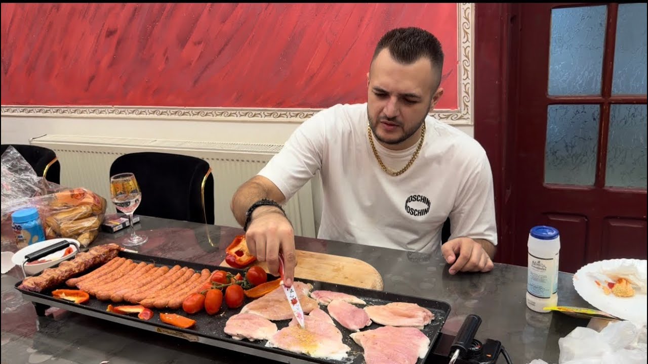 M-am pus sa fac mâncare pentru copii în șatra de la Strehaia! 