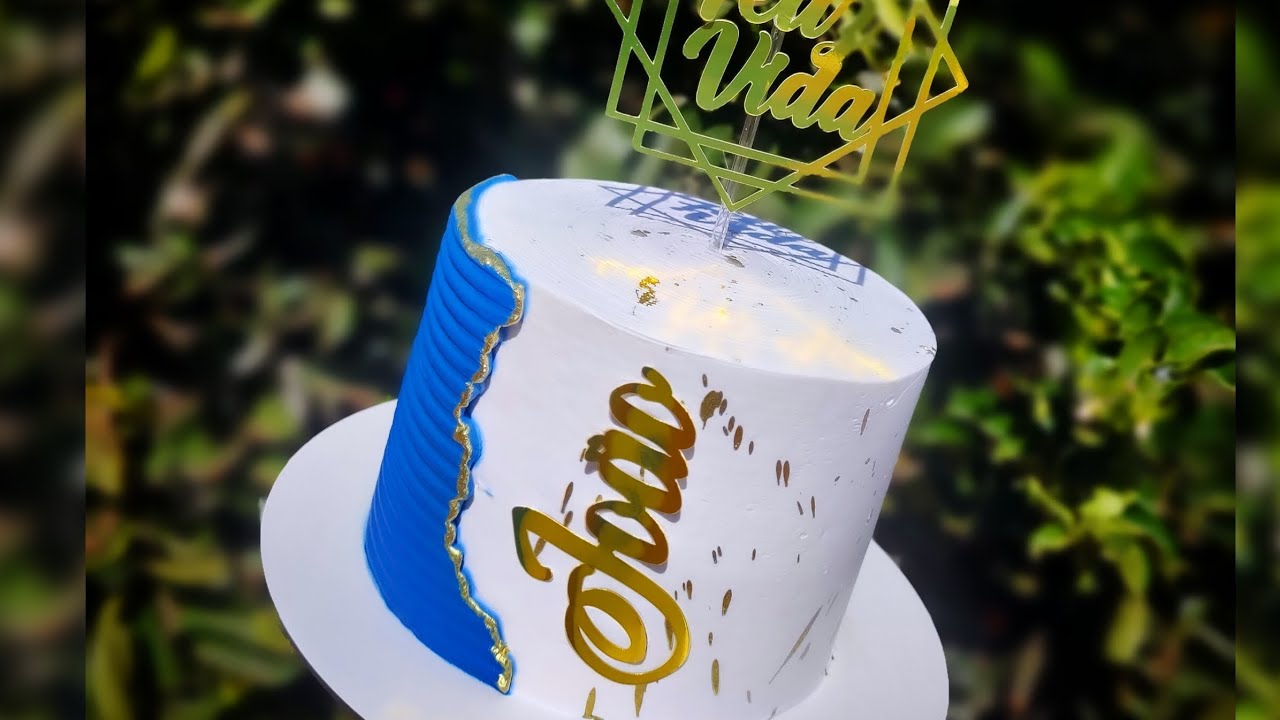 BOLO MASCULINO COM CACHEPO LATERAL/bolos.da.geisa