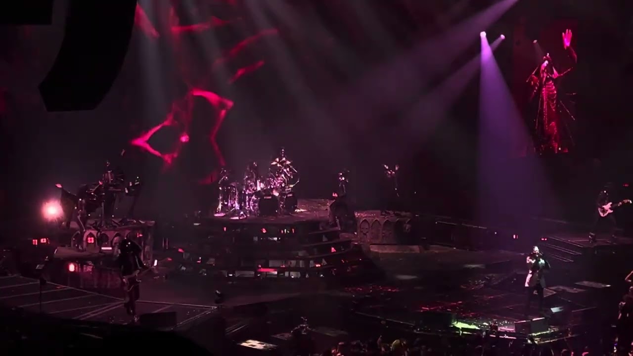 Monstrance Clock - Ghost (Skeletour @ Toyota Center, Houston 8/16/25)