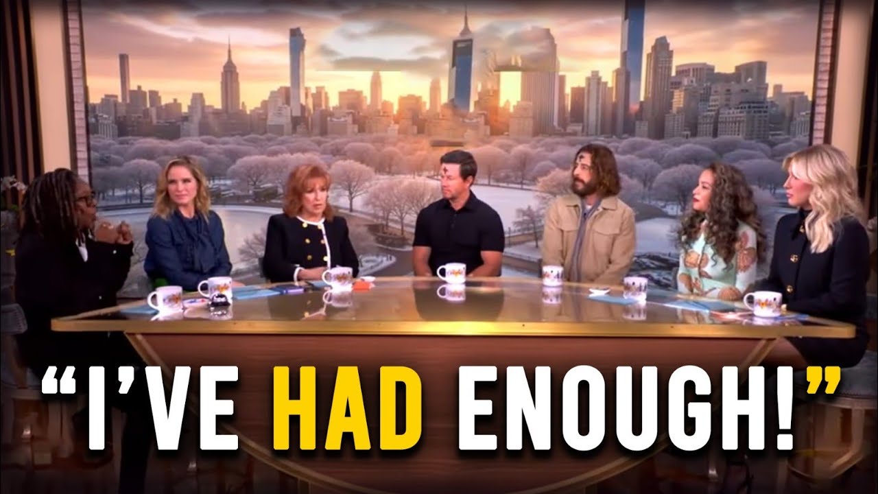 Mark Wahlberg & Jonathan Roumie Introduce the ‘Pray 40’ Lent Challenge for a New Generation.