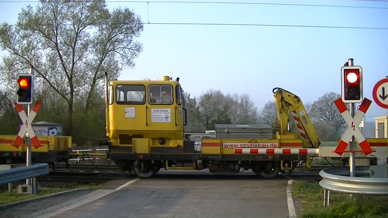 Spoorwegovergang Osnabrück (D) // Railroad crossing // Bahnübergang