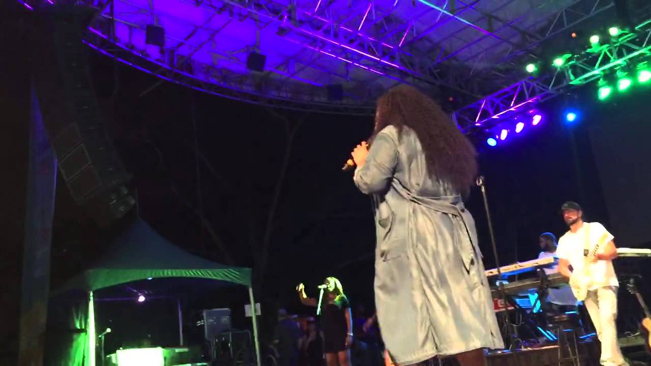 Jazmine Sullivan 