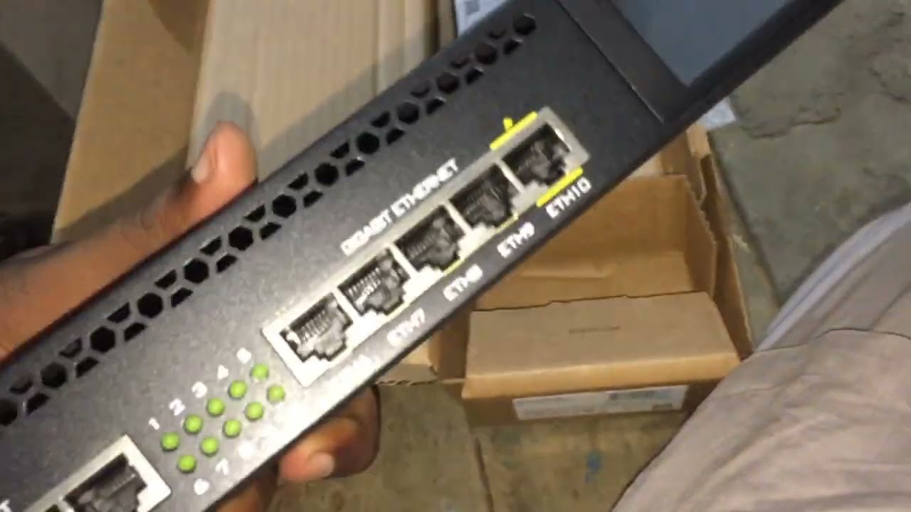 Microtik 3011 Unboxing - Microtik Review - Wifi Networking - Muneer IT Expert