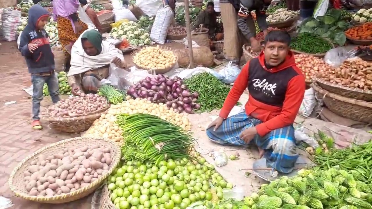 ।সুন্দর সবজির হাট।নাজিরপুর নাটোর বাংলাদেশ 