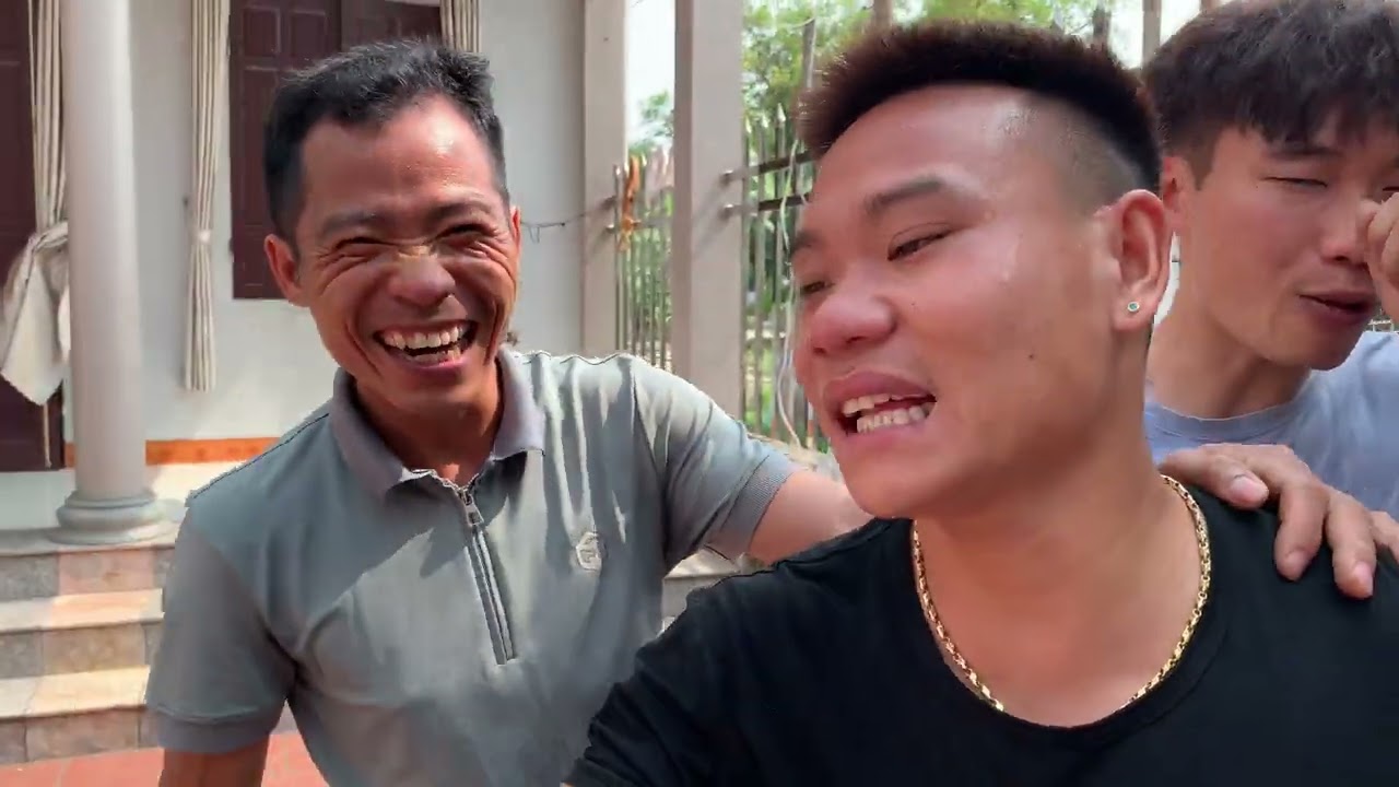 Người đàn ông khỏe nhất xóm p2