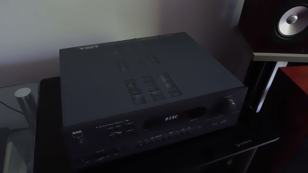 NAD T752