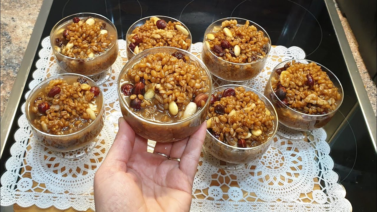 Ashure -Qyshkek ose Grur i zier,kur tna mer Malli per Recetat qe jemi rritë si Femijë shija👌👌👌👌👌👌👌