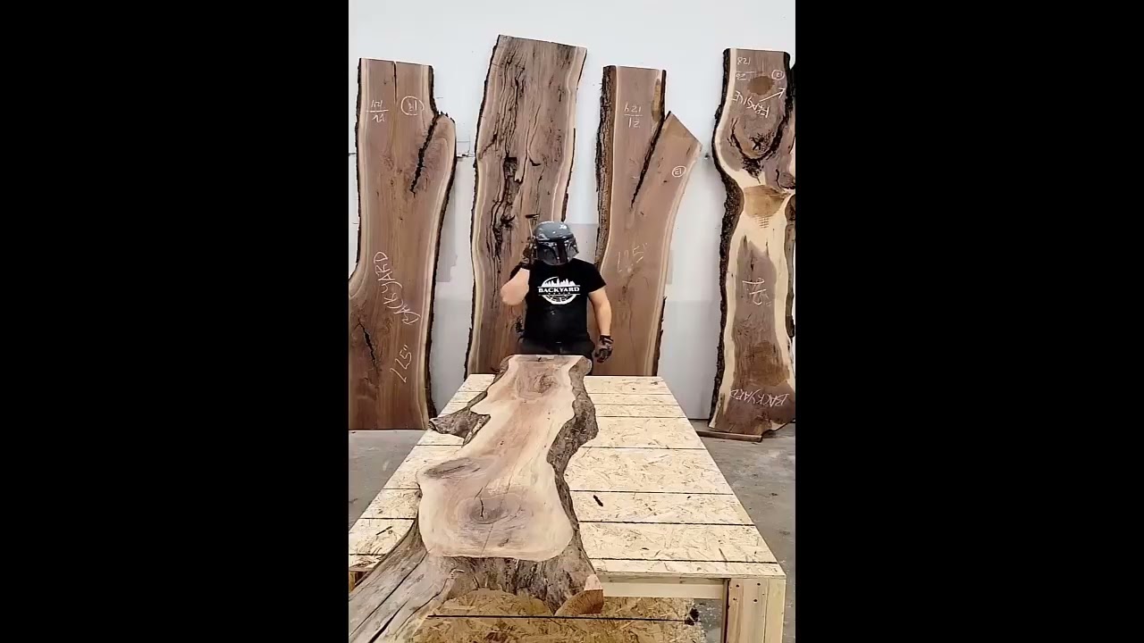 WOODWORKING SKILLARTS. #woodworking #woodscraft #wooddesigner #woodworkingart #woodstatue