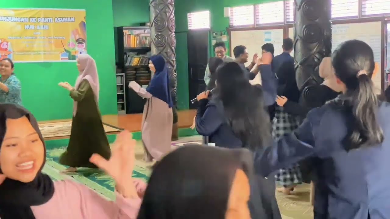 PROYEK MKWK BAHASA INDONESIA | Universitas Tanjungpura | Prodi Farmasi Angkatan 2024 (Kelompok 7)
