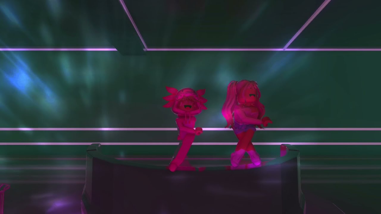 Around the world w/ HotMonkey 🥺🤩💖😜#Robloxedit #fashionistemoji