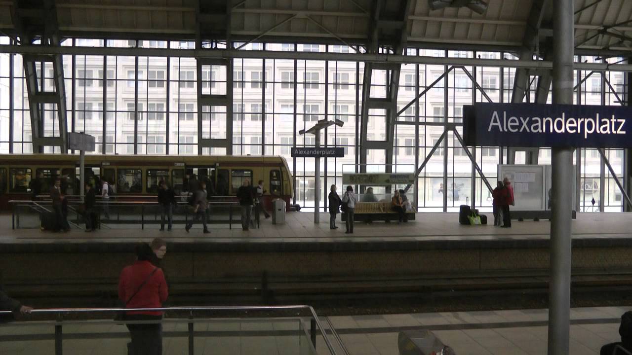 20110407 Berlin Hbf - Ostbahnhof RE
