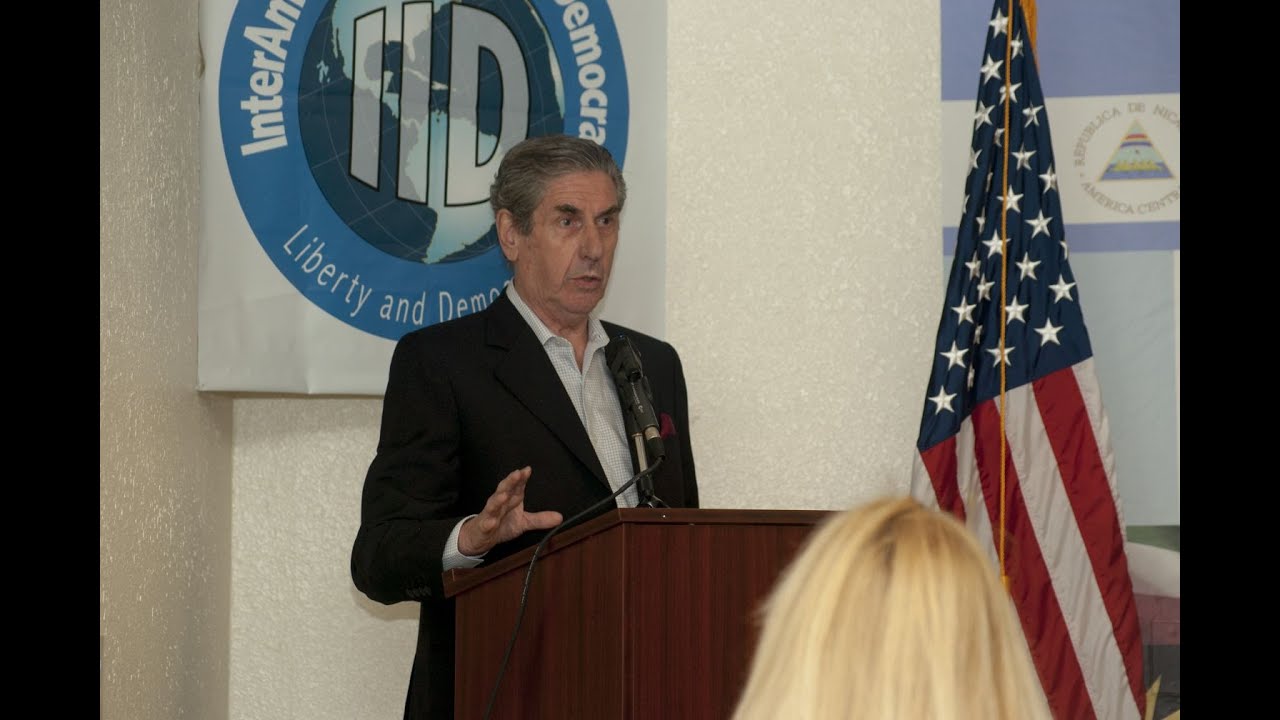 (COMPLETO) Conferencia &laquo;Argentina Ahora&raquo; por el Dr. Guillermo Lousteau