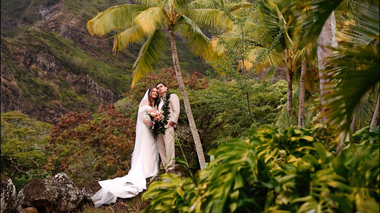 Kualoa Ranch Paliku Gardens Wedding | Oahu, Hawaii