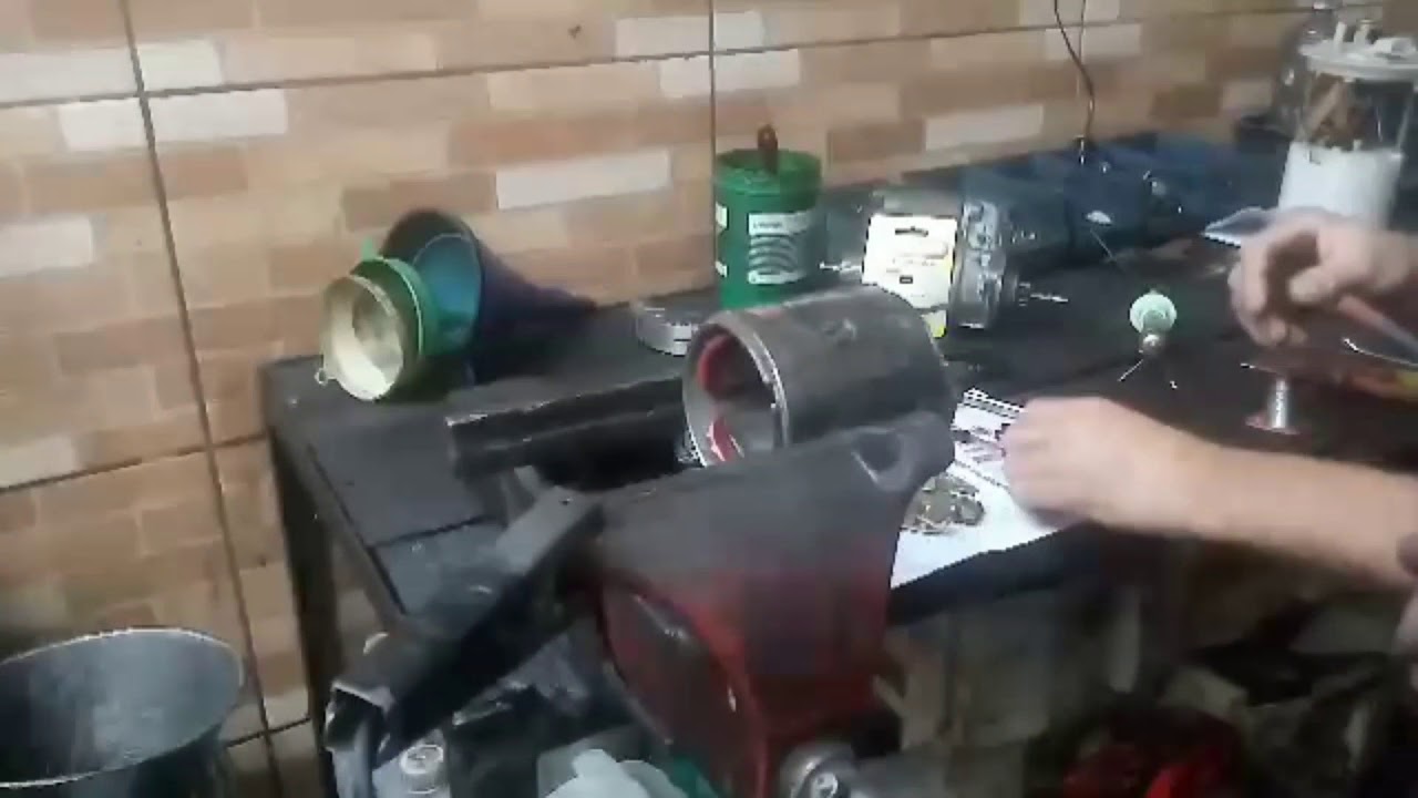 Macete da antiga para soldar escovas do arranque (motor de partida).