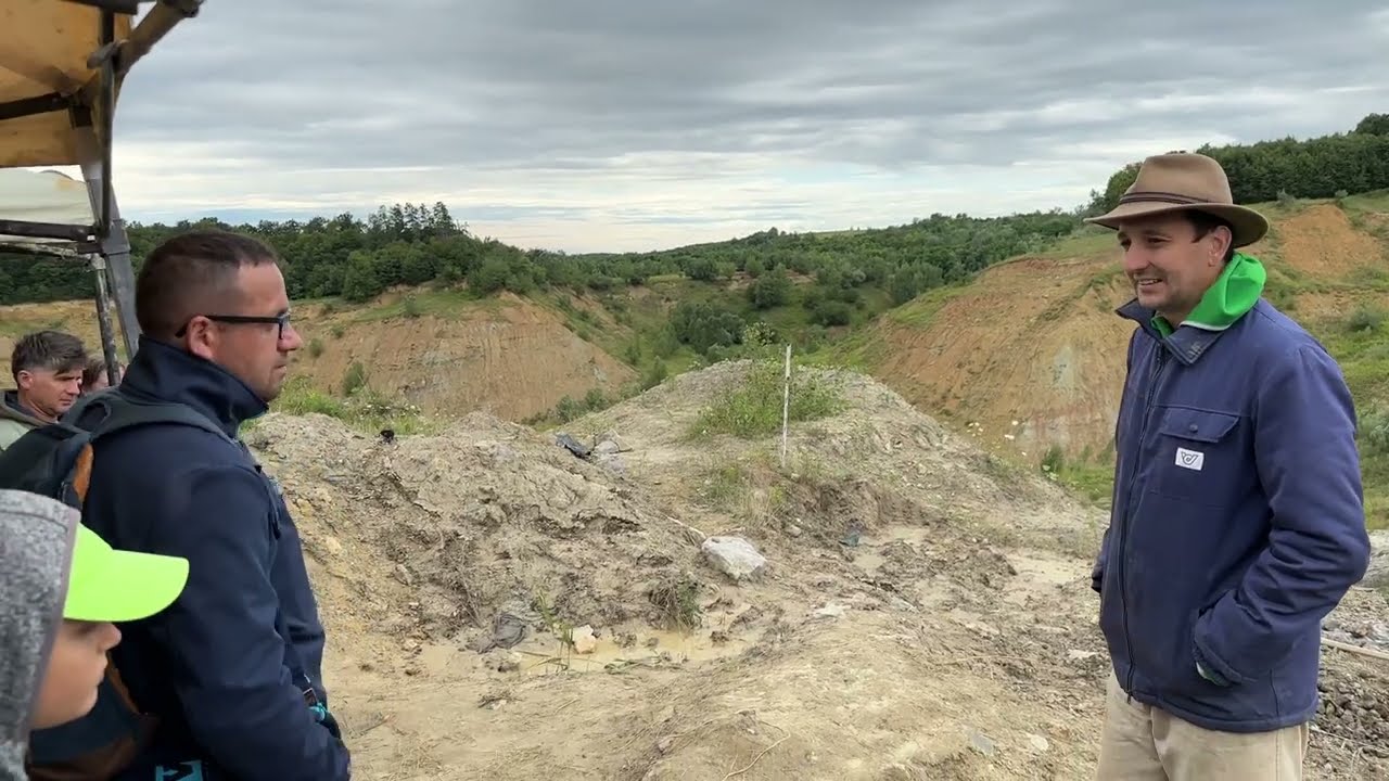 Dinoszaurusz &aacute;sat&aacute;s Magyarorsz&aacute;gon, Ihark&uacute;ton - Ősi Attila előad&aacute;sa 4K