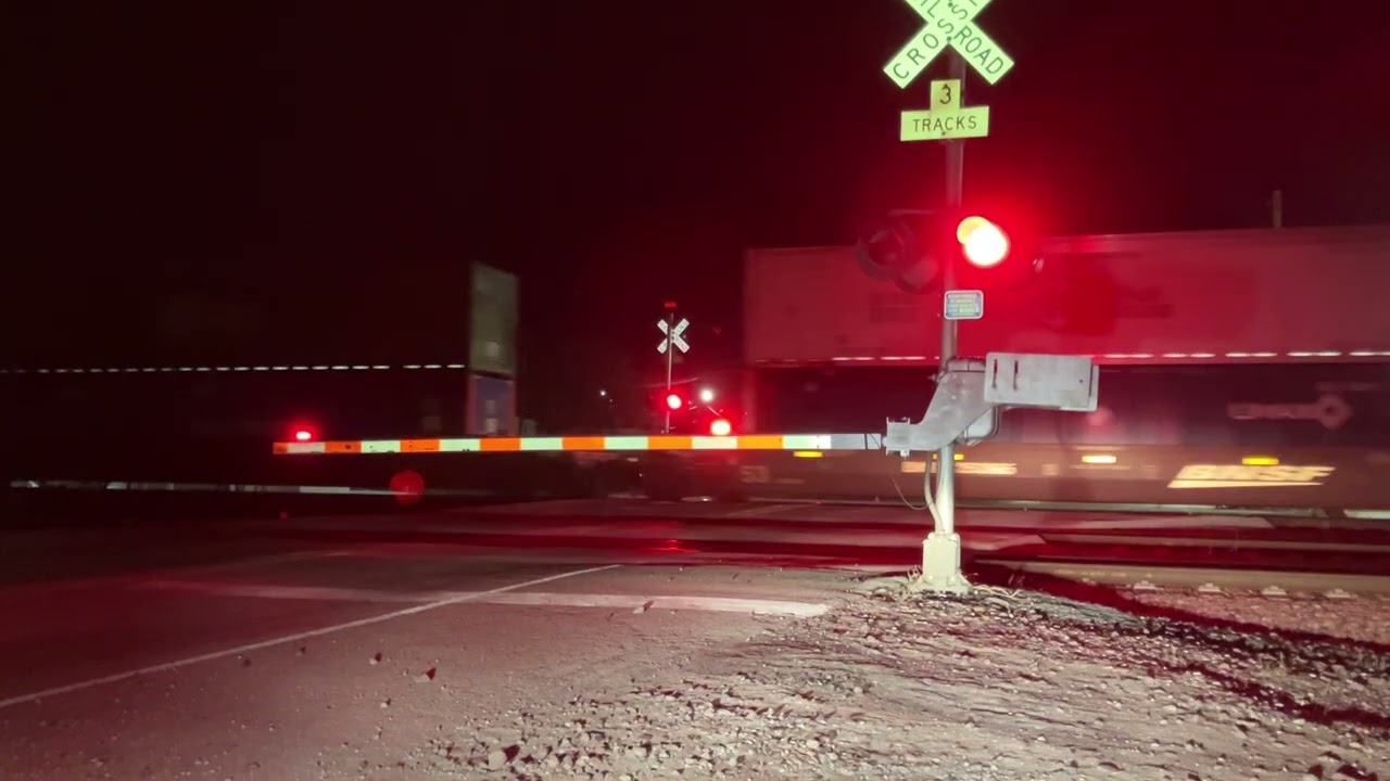 UP 5884 Intermodal Z-Train w/ 6 Locos including Mid DPUs West, S 6th St. RR Xing, Missouri Valley IA
