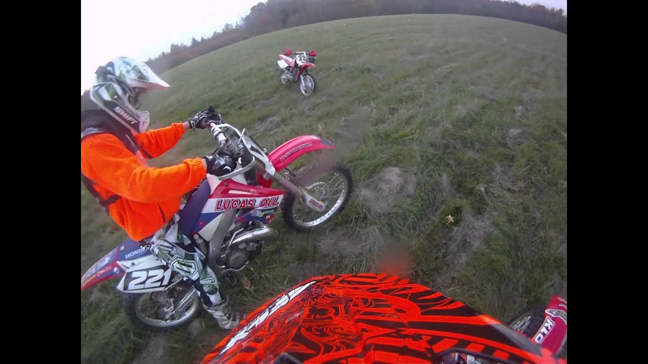 2005 crf250r vs. 2003 cr250r drag race