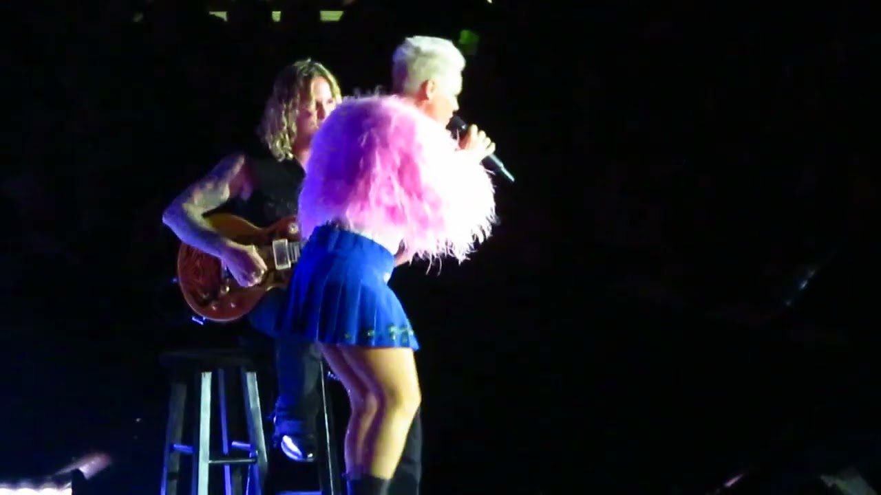 Pink -Me and Bobby McGee  - Metlife Stadium - East Rutherford, NJ - 10.3.24