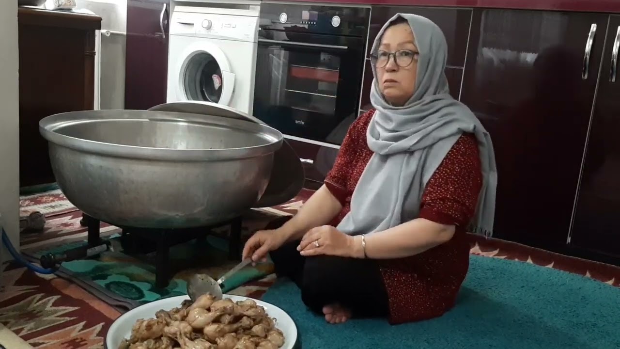 ختم قرآن داشتیم خداوند قبول کند انشالله  🤲🤲