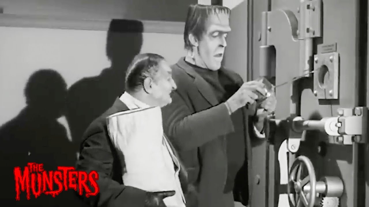 Munsters Take the Law into Their Own Hands | The Munsters