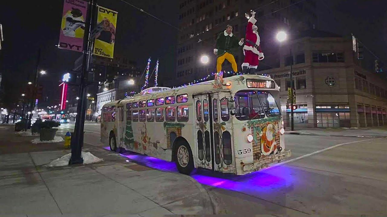 Compilation of the 1948 “Christmas Trolleybus”, Operating in 2025!