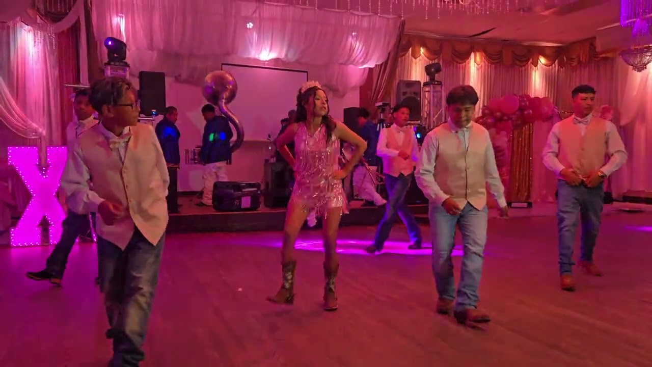 Karen's Baile Sorpresa