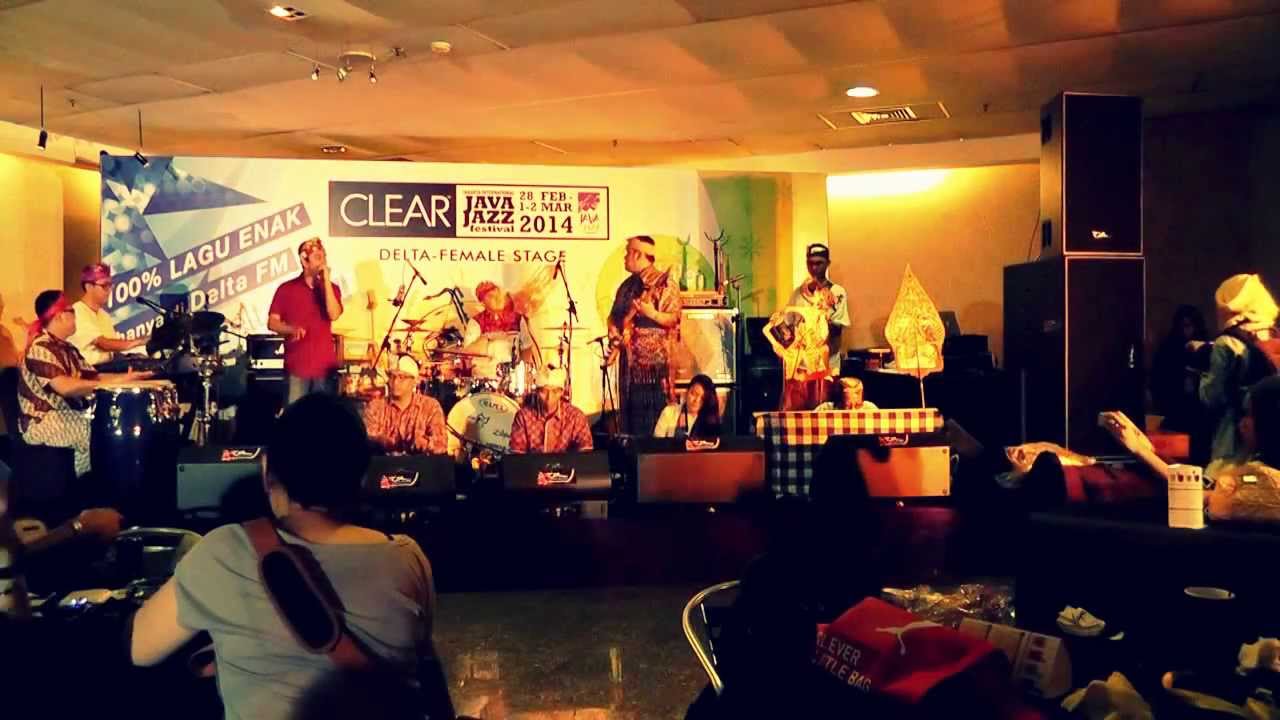 tembangpribumi feat Avo - Nasi Djinggo at Java Jazz Festival 2014