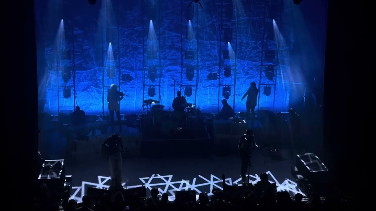 Biffy Clyro - Opaque - live at Shepherd’s Bush Empire, London - 21/10/2024